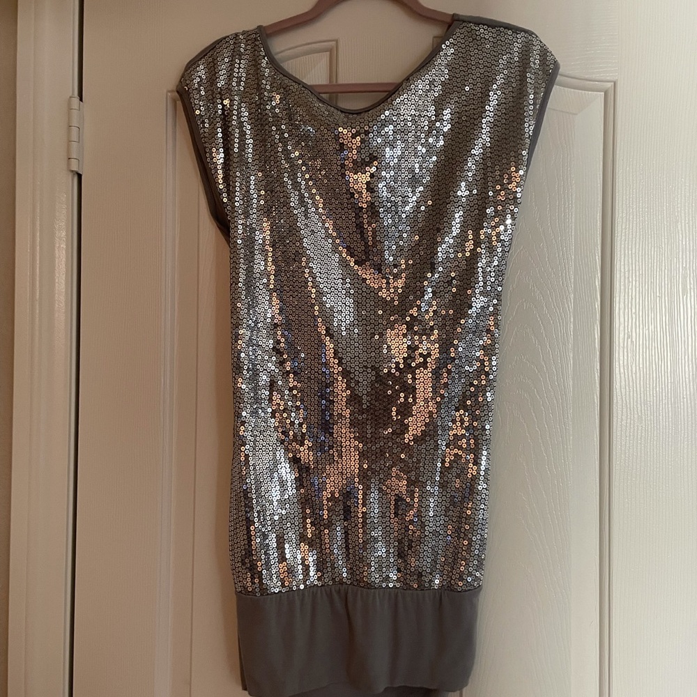 Sequence Top - image 3